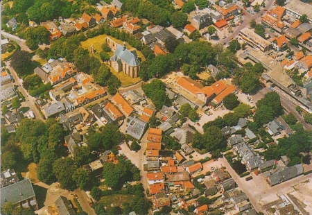 HVB FO 00017 Luchtfoto centrum Bergen