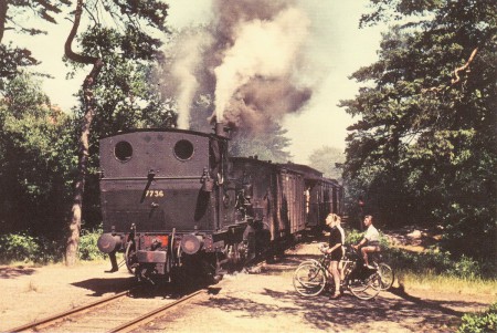 HVB FO 00038 Bello bij halte Sparrenlaan