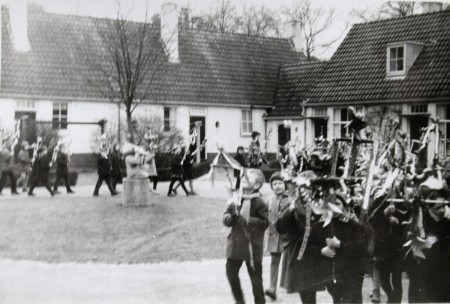 HVB FO 00273  Palmpasen-optocht in Merelhof