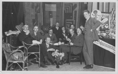 HVB FO 00411   Bergense middenstanders in de Rustende Jager, ca 1933