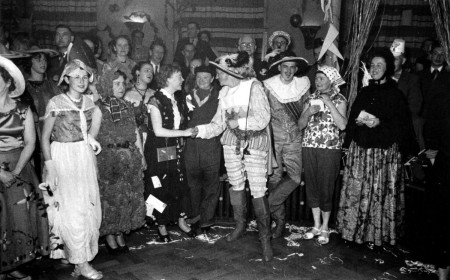 HVB FO 00566  Carnaval bij de Rustende Jager, februari 1954