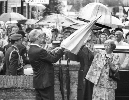 HVB FO 00707  Koningin Beatrix in Bergen