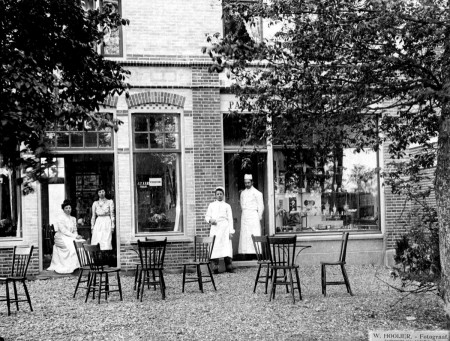 HVB FO 00722  Familie Kreb voor hun pension