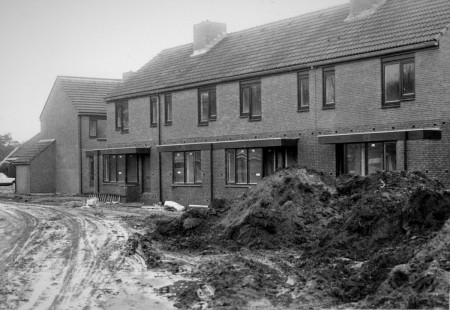 HVB FO 00815  Woningen aan de Dirk Klompweg in aanbouw