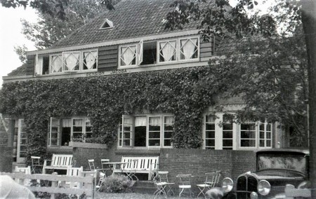 HVB FO 00827  Pension Jacoba, Jan Oldenburglaan 14