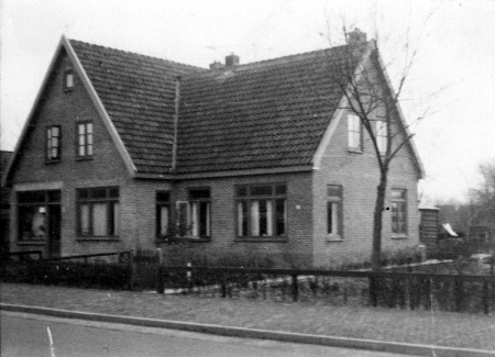 HVB FO 00828  Oosterweg 26 (woning en werkplaats van Jan Rose)