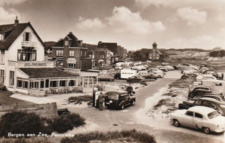 HVB FO 00939  Hotel Prins Maurits met benzinepomp