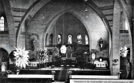 HVB FO 00941  Priesterkoor van de Petrus en Pauluskerk vóór 1989