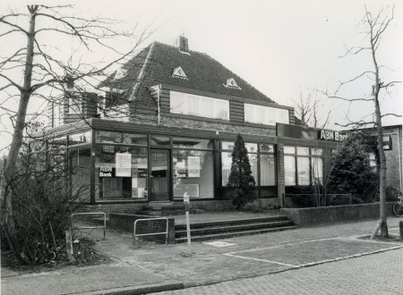 HVB FO 00988  1990 Kantoor ABN Bank voor de fusie met met de Amro Jan Oldenburghaan