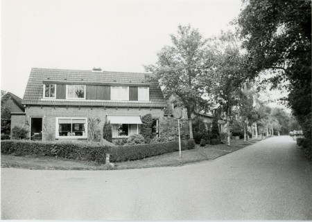 HVB FO 01001  Dubbele woning hoek Zakedijkje en Natteweg