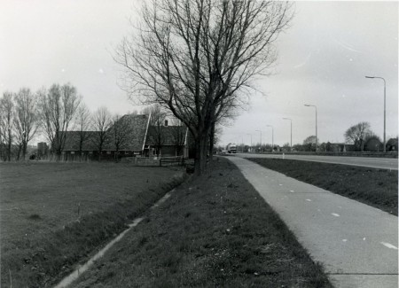 HVB FO 01008  Boerderij De Reeker van fam. Leeghwater, Kanaaldijk 79