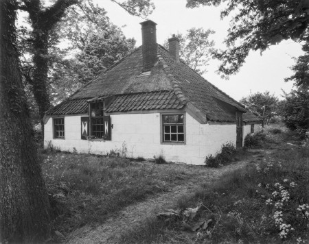 HVB FO 01010  Stolpboerderij aan de (Oude) Herenweg 20