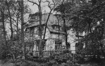 HVB FO 01024  Pension Semper Virens, Kerkelaan