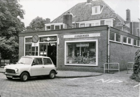HVB FO 01039  Fietsenwinkel van Vasbinder (achterzijde)