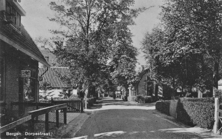 HVB FO 01040 Dorpsstraat, omstreeks 1935