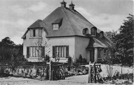 HVB FO 01042  Villa Amazone, Komlaan 15 (nu 19)