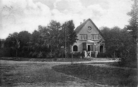 HVB FO 01043  Villa Eik en Linden, Prinsesselaan 56 (hoek Boslaan)