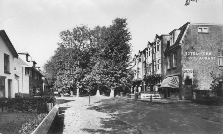 HVB FO 01045  Hotel Kreb, Breelaan, omstreeks 1957