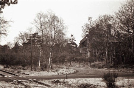 HVB FO 01076  Kruispunt Rondelaan-Komlaan met villa Reigerstoren