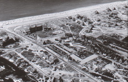 HVB FO 01088  Luchtfoto Bergen aan Zee