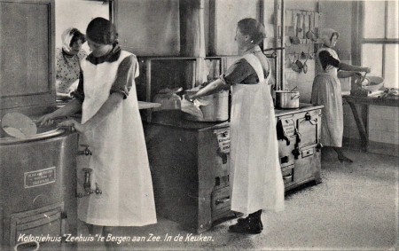 HVB FO 01108  Zeehuis, keuken, ca 1930