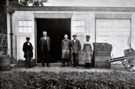 HVB FO 01109  Bierbottelarij van Rijniersce
