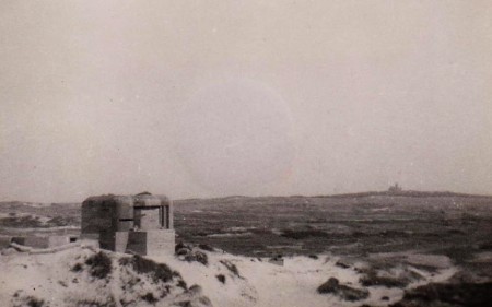 HVB FO 01214  Bunker in de duinen bij BaZ, 3 juni 1950