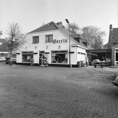 HVB FO 01306  Winkel van Geerts, Ruïnelaan 11