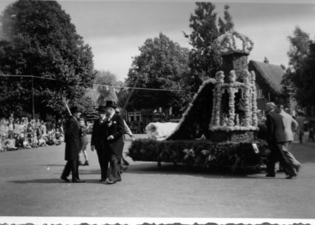 HVB FO 00148  Bloemencorso