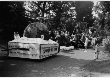 HVB FO 00152  Bloemencorso