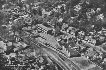 HVB FO 00156  Bergen-centrum, luchtfoto